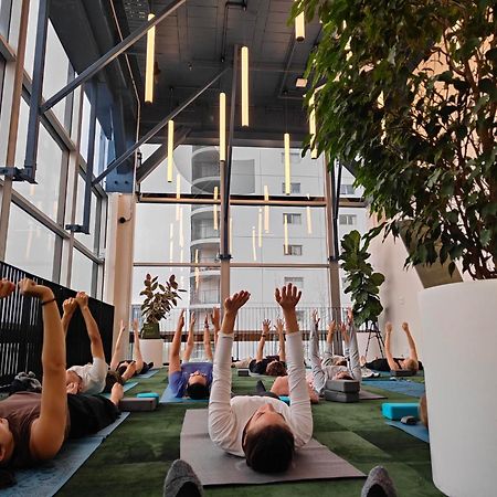 Lylo Auckland Hotel 외부 사진 A yoga class at the Googleplex