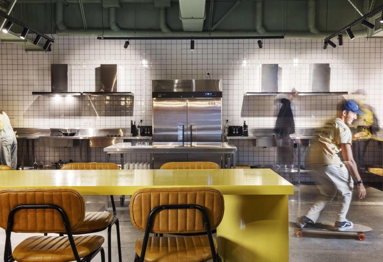 Lylo Auckland Hotel 외부 사진 The kitchen at the headquarters of the company